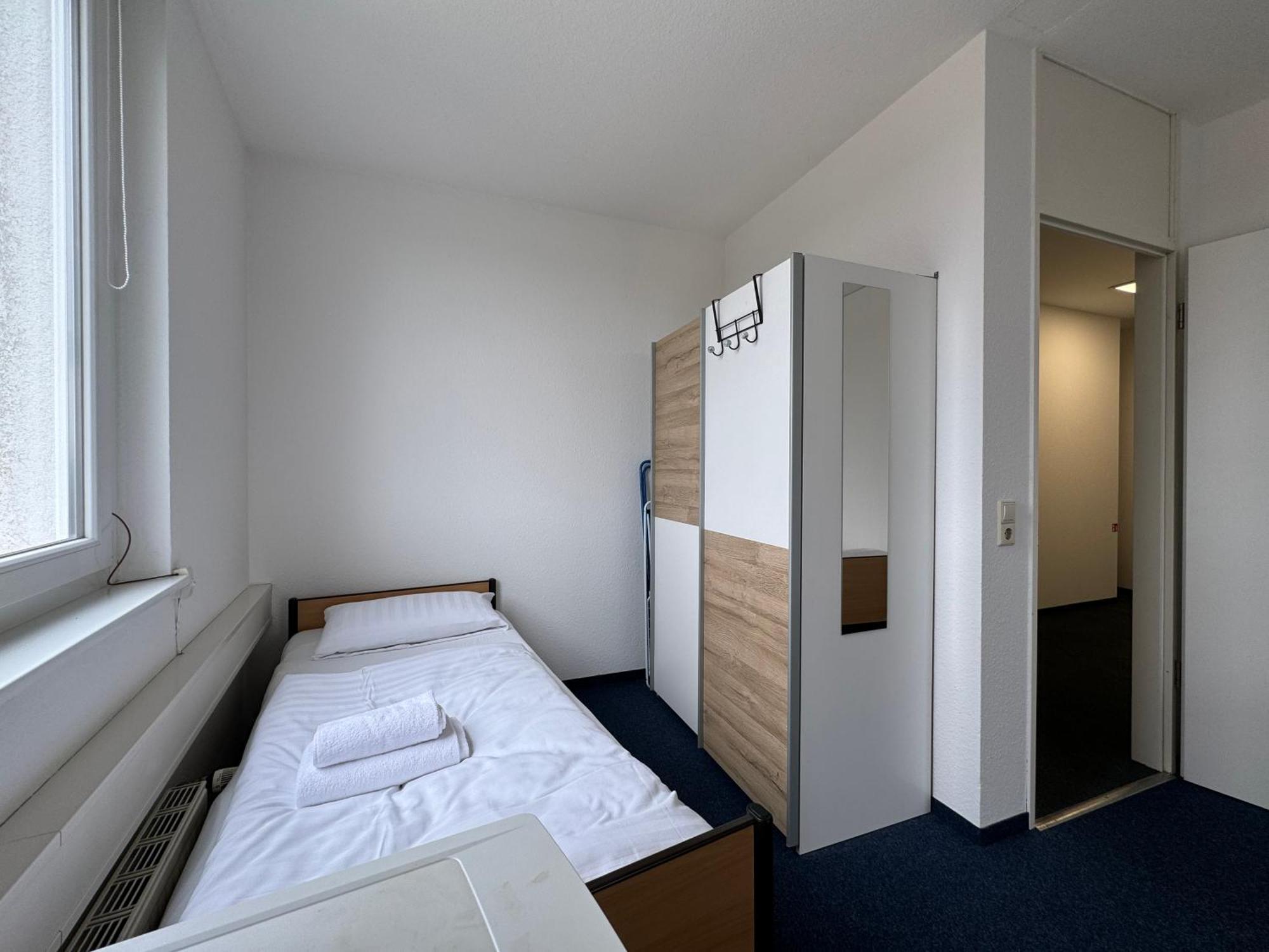 Thuja Apartments Karlsruhe-Neureut By Kurzzeit Екстер'єр фото