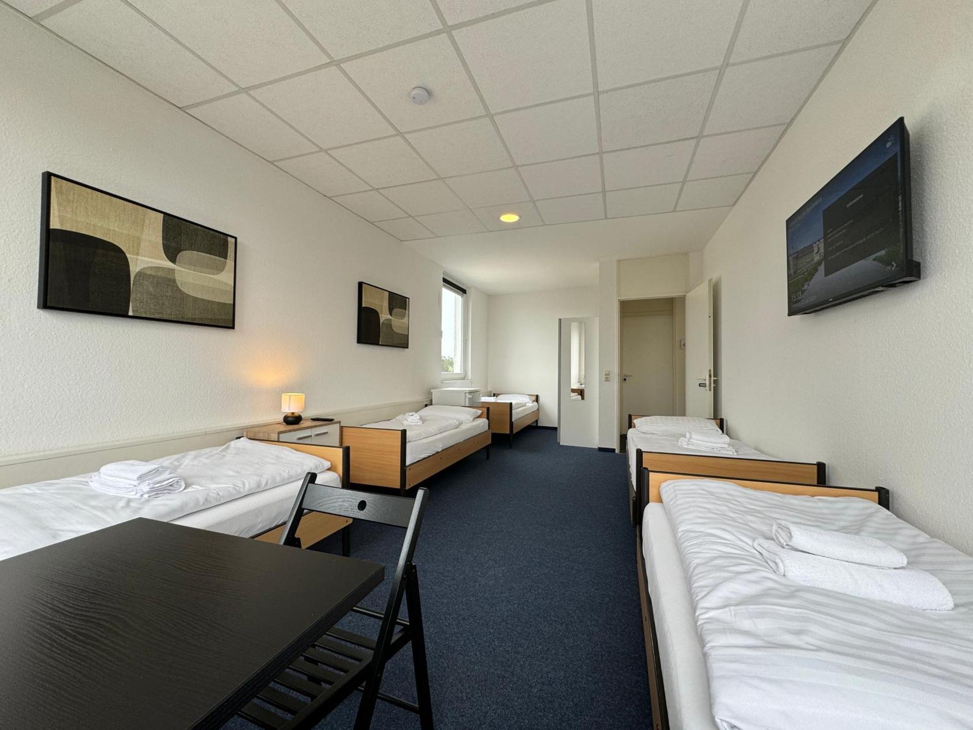 Thuja Apartments Karlsruhe-Neureut By Kurzzeit Екстер'єр фото