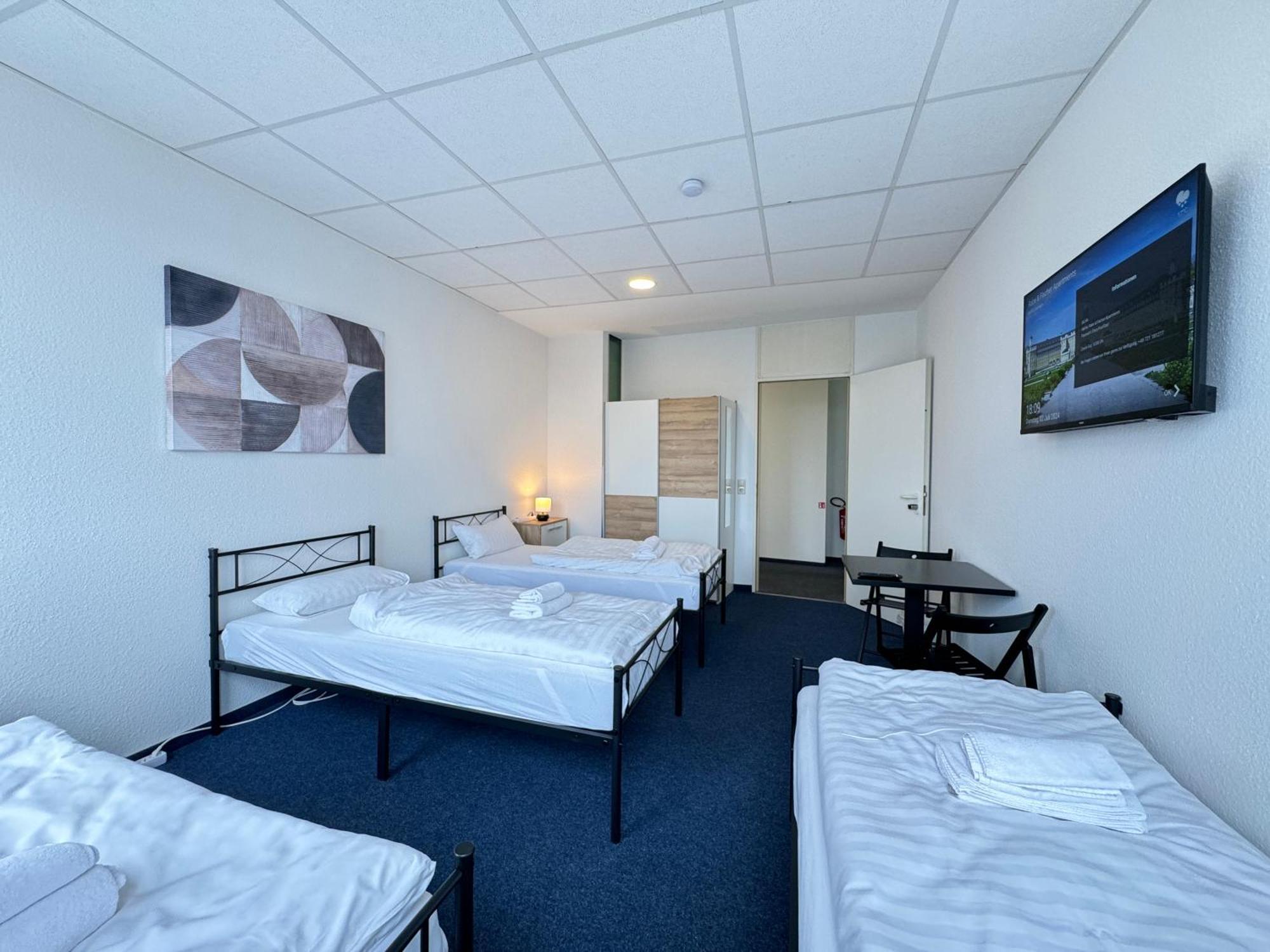 Thuja Apartments Karlsruhe-Neureut By Kurzzeit Екстер'єр фото