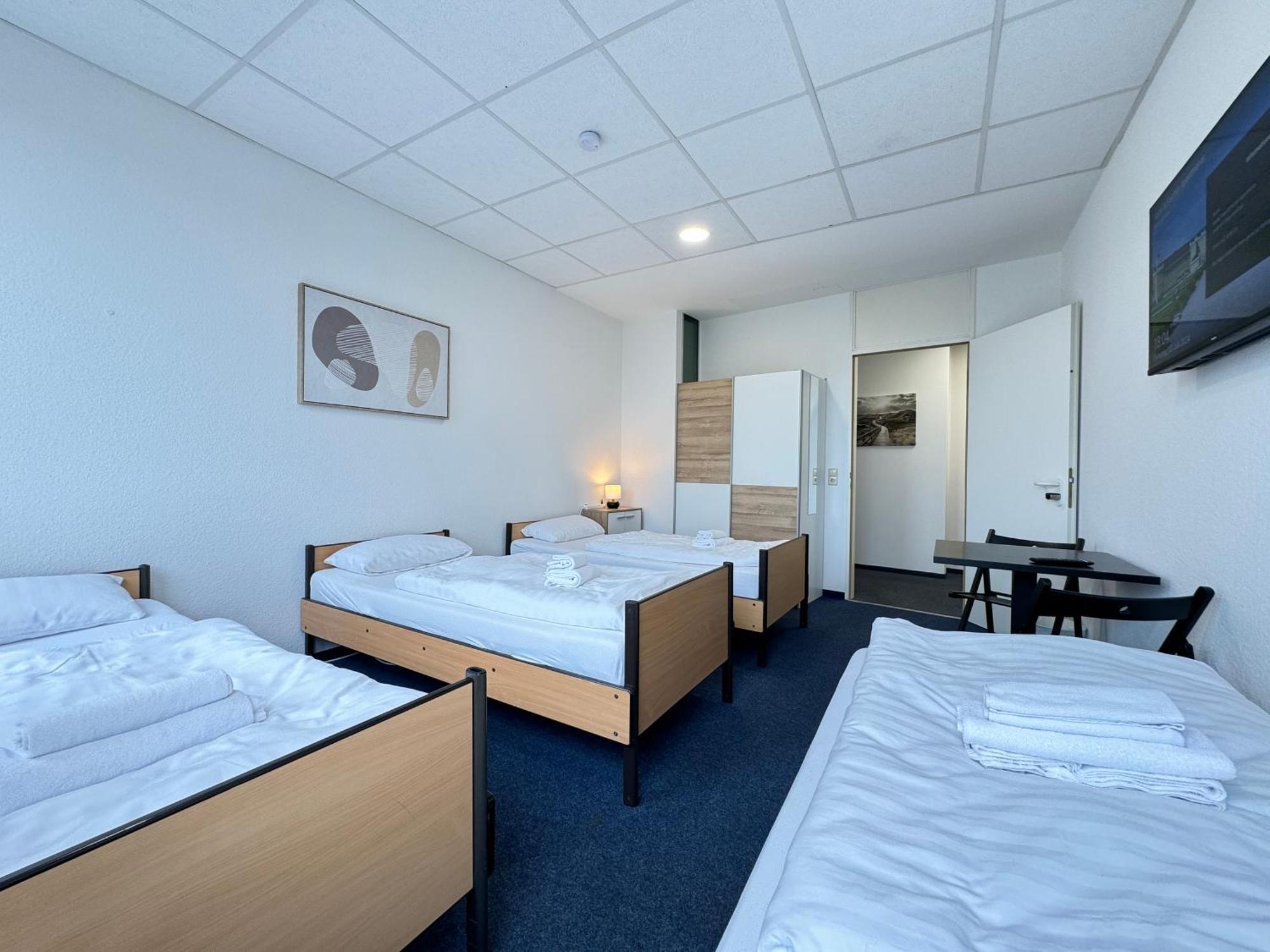 Thuja Apartments Karlsruhe-Neureut By Kurzzeit Екстер'єр фото