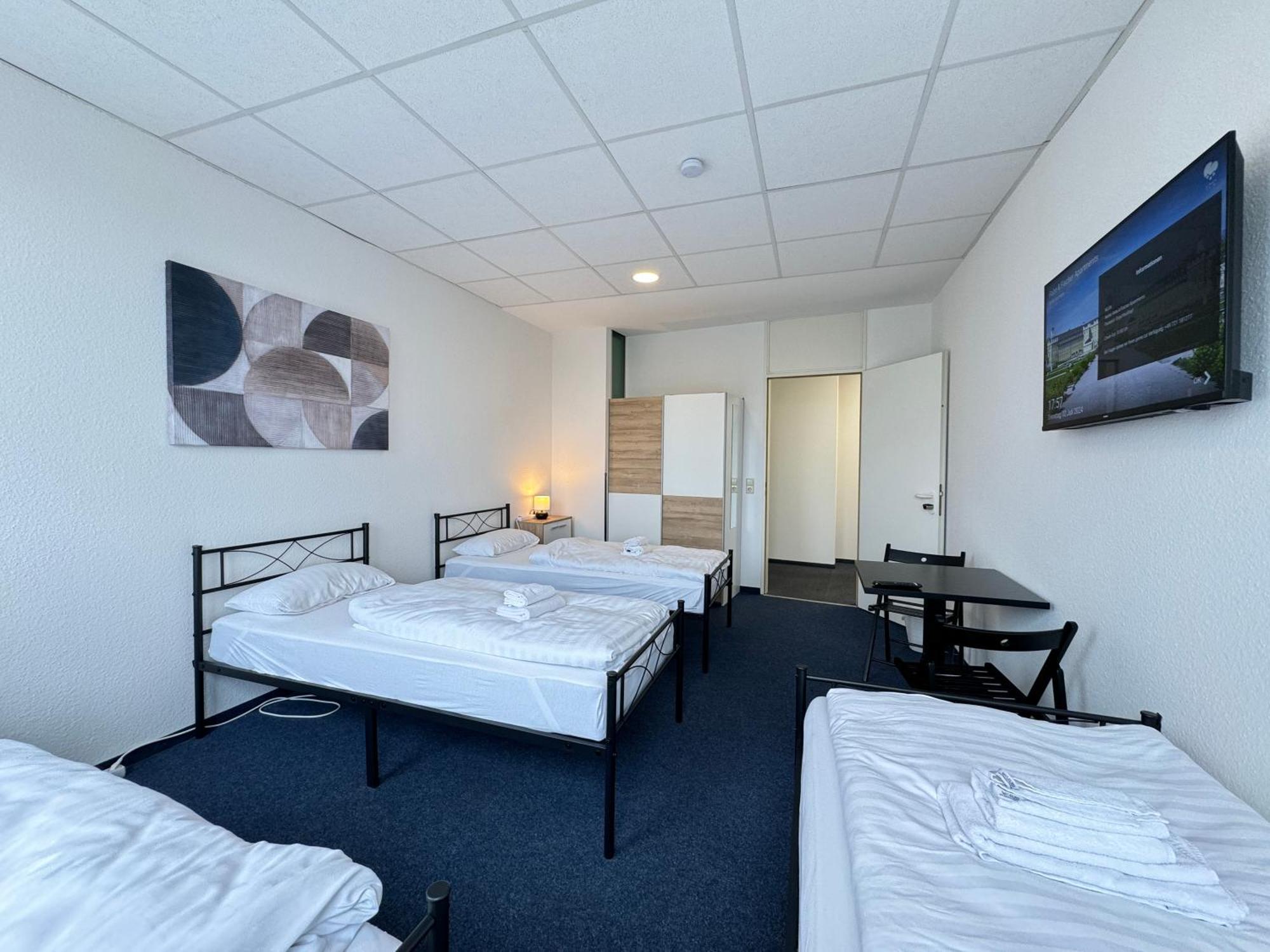 Thuja Apartments Karlsruhe-Neureut By Kurzzeit Екстер'єр фото